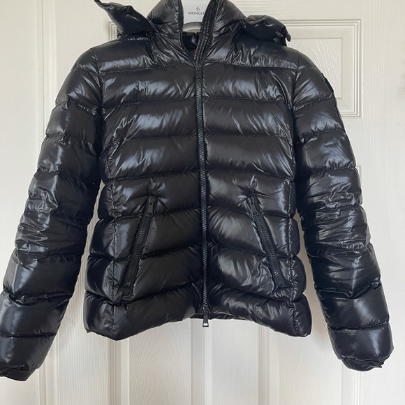 Moncler bady jacket - Picture 1 of 5